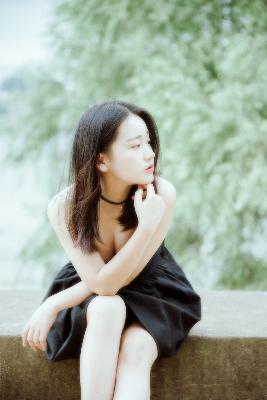 咬女生小头头视频